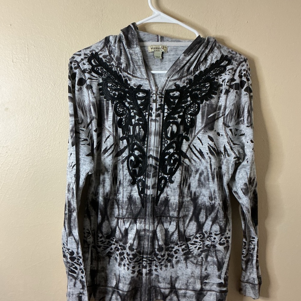 ONE WORLD Gray and Black Knit Top